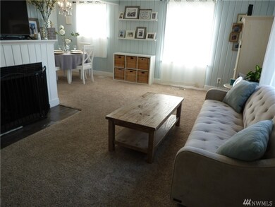 210 7th St, Steilacoom, WA 98388 - photo 4