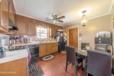 303KellyRd_7