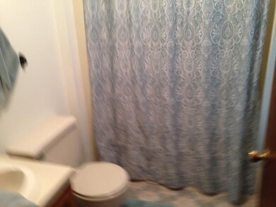 27 Glengarry Dr, Stratham, NH 03885 - photo 7