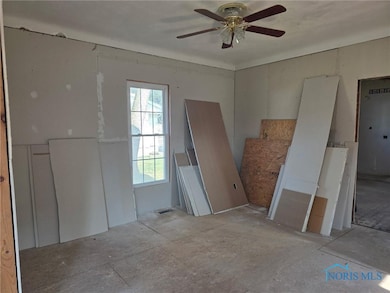 413 Fernwood St, Delta, OH 43515 - photo 2