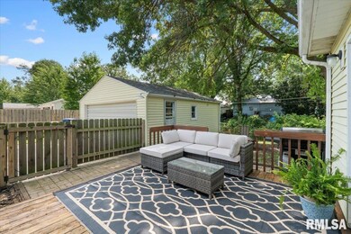 3203 W 69th St, Davenport, IA 52806 - photo 7