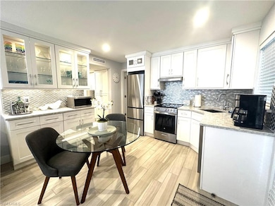 175 5th Ave S unit 104, Naples, FL 34102 - photo 2