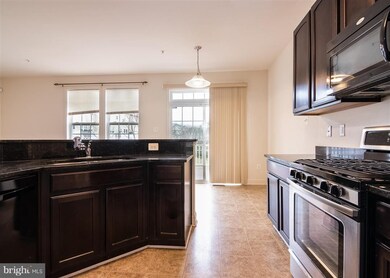 9807 Sweet Maple Ln, Laurel, MD 20723 - photo 3