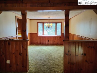 743 Edmisten Rd, Blowing Rock, NC 28605 - photo 7