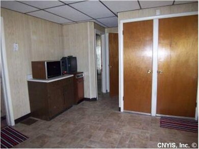 Kitchen dining area