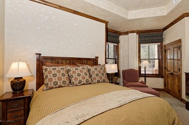 415 E Dean St Unit 5 Weeks 51&52, Aspen, CO 81611 - photo 5