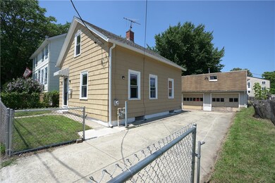 16 Spencer St, Pawtucket, RI 02860 - photo 2
