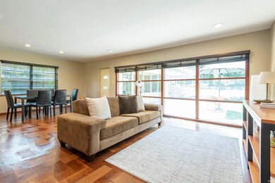 1304 E University St, Bloomington, IN 47401 - photo 3