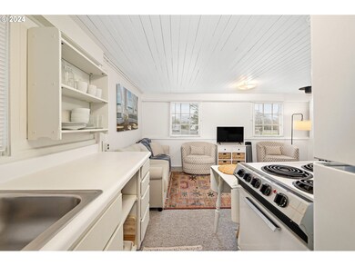 Kitchen/Living Room