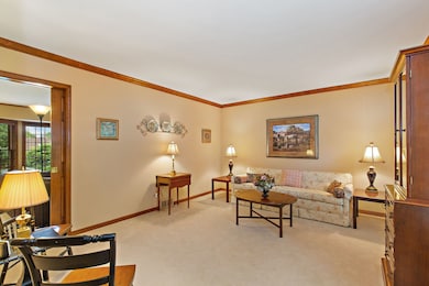 1300 Brandywine Cir, Algonquin, IL 60102 - photo 5