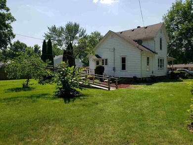 226 S Division St, Auburn, IN 46706 - photo 3