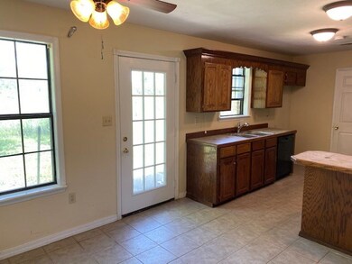 82 Lehr Crossing Rd, Tylertown, MS 39667 - photo 3