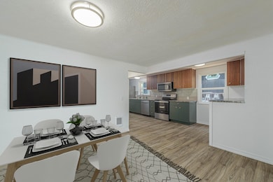 266 NW Riverside Blvd, Bend, OR 97701 - photo 5