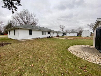 914 Warren St, Chenoa, IL 61726 - photo 6