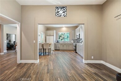 5210 Sale Ave, Woodland Hills, CA 91364 - photo 2