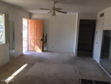 family room (2)