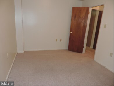 8 Mosby Ct unit 5, Round Hill, VA 20141 - photo 4