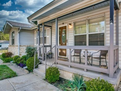 301 Anderson Dr, Hurst, TX 76053 - photo 5