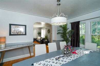 726 W 9th St S, Newton, IA 50208 - photo 7