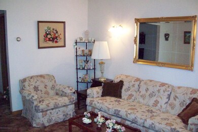 974 Carmalt St, Scranton, PA 18519 - photo 4