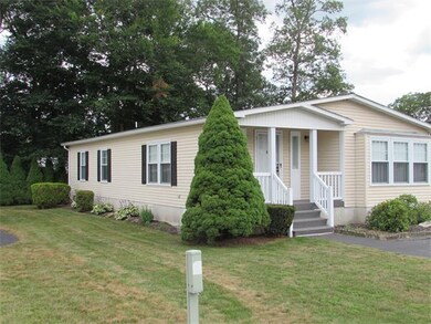 4 Honeysuckle Ln, Rockland, MA 02370 - photo 2