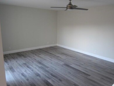 4407 Woodstock Dr unit B, West Palm Beach, FL 33409 - photo 5