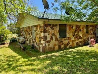 10175 Fm 585 N, Brownwood, TX 76801 - photo 6