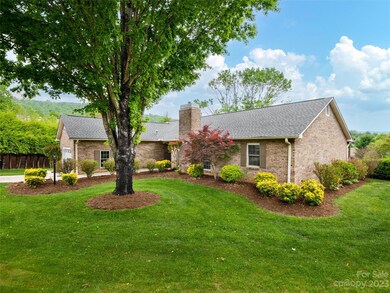 7 Creekside Ct, Asheville, NC 28803 - photo 2