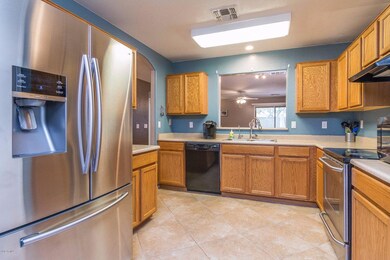 5) KITCHEN
