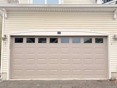 4 Avoncroft Ln, Middletown, NY 10940 - photo 2