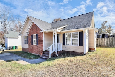 5467 Realtree Ln, Charlotte, NC 28214 - photo 2