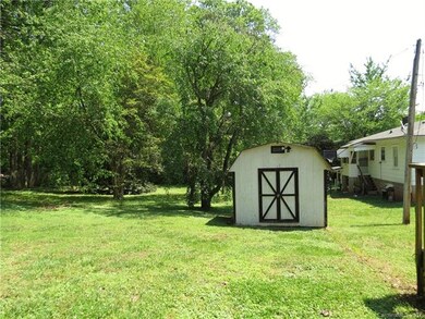 625 Hartness Rd, Statesville, NC 28677 - photo 5