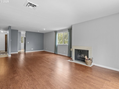 Living Room/Dining Room