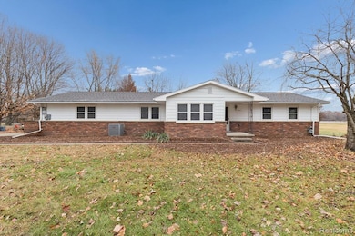 15635 Martinsville Rd, Belleville, MI 48111 - photo 5