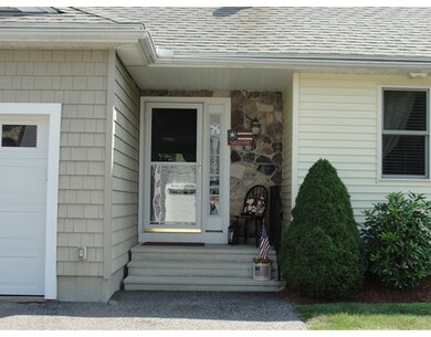 19 Edward St unit 19, Leicester, MA 01524 - photo 2