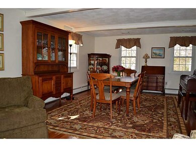 11 Fern Dr, Warren, RI 02885 - photo 2