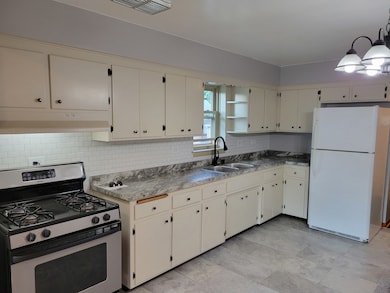 3213 Cuyler Ave, Berwyn, IL 60402 - photo 4