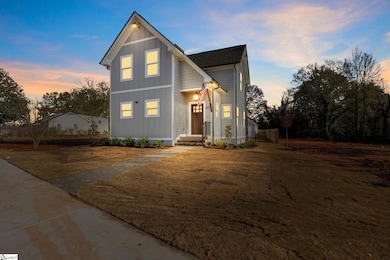 107 Potomac Ave, Greenville, SC 29605 - photo 2