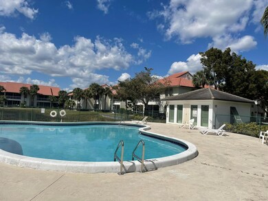 289 Cypress Point Dr unit 2890, Palm Beach Gardens, FL 33418 - photo 4
