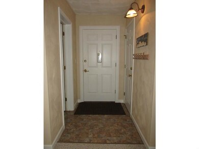 Entry/Foyer.