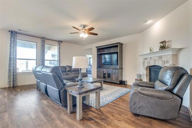 1125 W Ash St, Celina, TX 75009 - photo 5