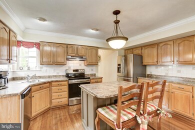 7208 Caracara Ct, Sykesville, MD 21784 - photo 6