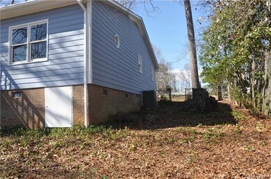 4219 Sunflower Ct, Gastonia, NC 28052 - photo 4