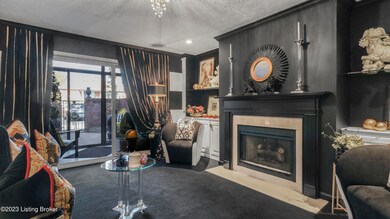 402 Forest Park Rd-5