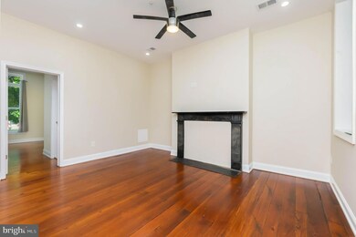 825 Hollins St unit 1, Baltimore, MD 21201 - photo 4