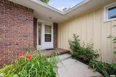 2586 E George Washington Blvd, Davenport, IA 52803 - photo 3