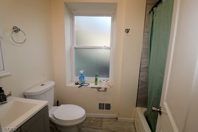 24 Parkhurst St, Newark, NJ 07114 - photo 6