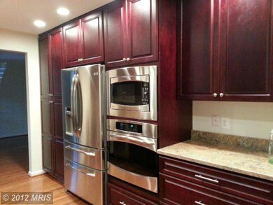 5900 Oakland Park Dr, Burke, VA 22015 - photo 3