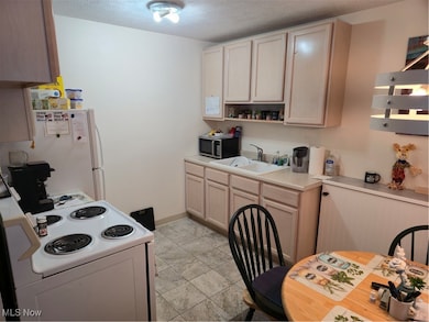 5651 Broadview Rd unit E5, Cleveland, OH 44134 - photo 7