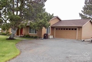 2689 NW 35th St, Redmond, OR 97756 - photo 2